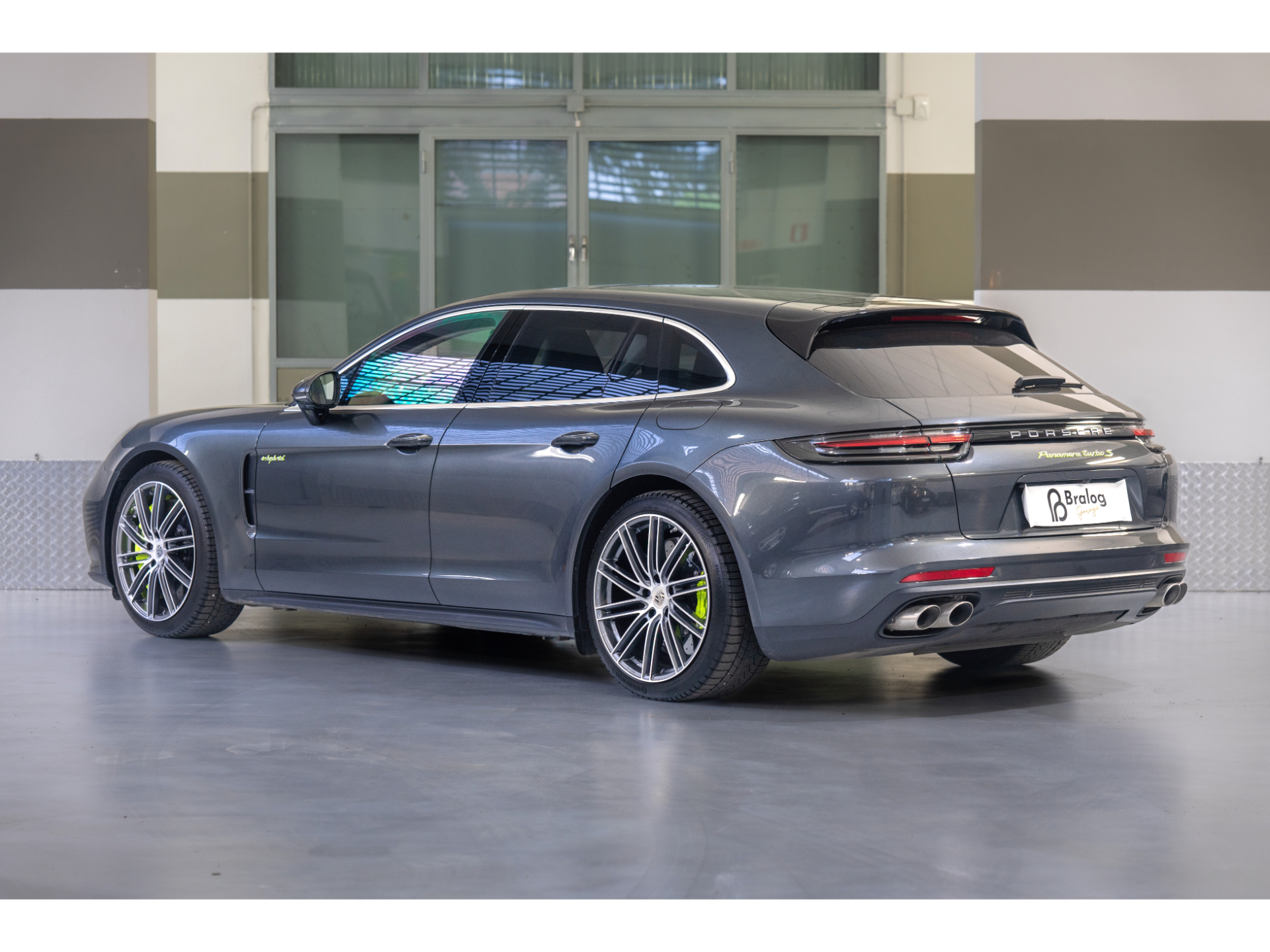 PORSCHE PANAMERA TURBO S E-Hybrid — miniatura 6