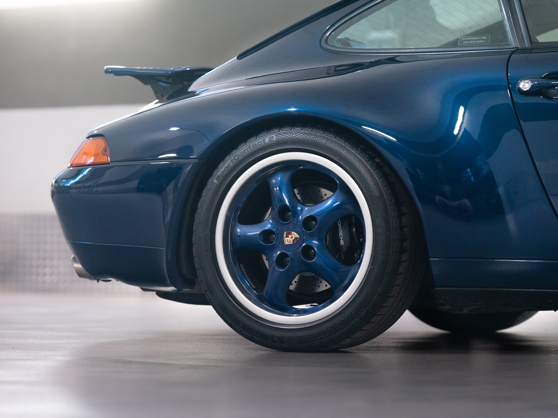 PORSCHE 911 993 CARRERA 2 SONDERWUNSK EDITION — miniatura 11