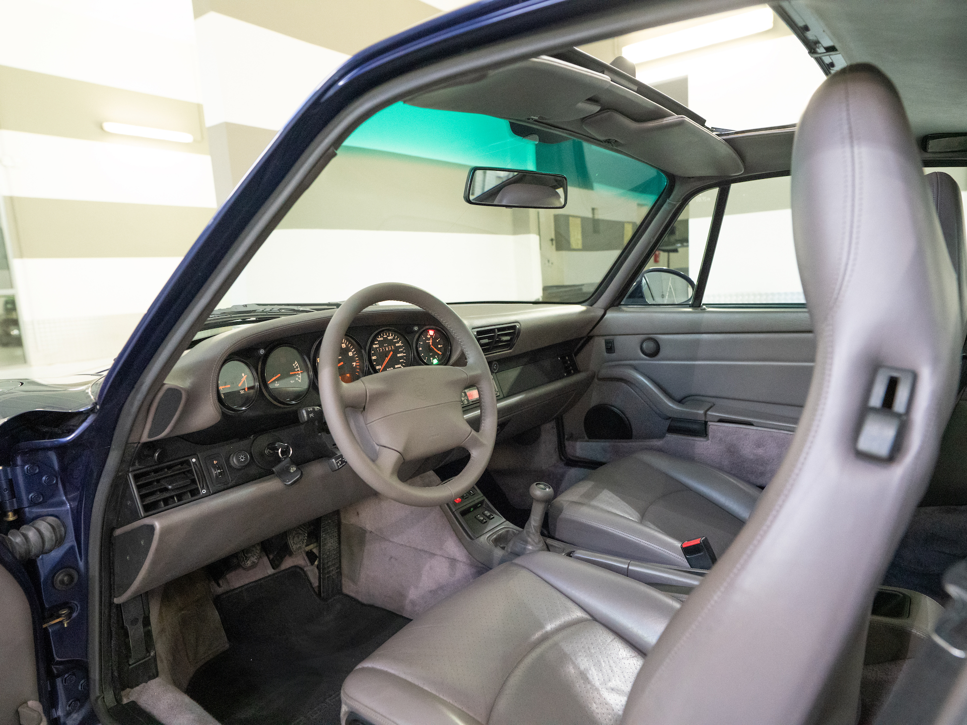 PORSCHE 911 993 CARRERA 2 SONDERWUNSK EDITION — miniatura 13