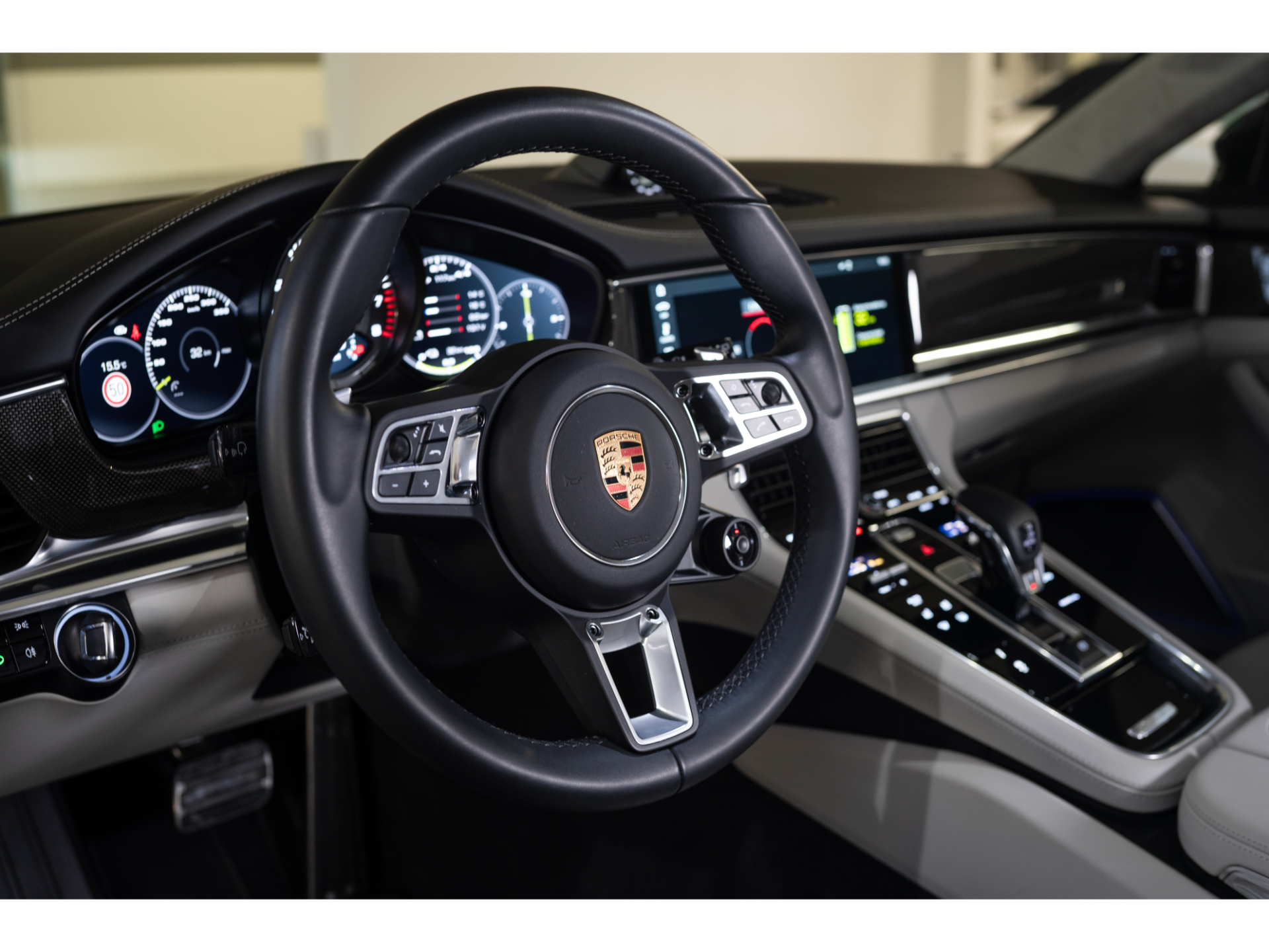 PORSCHE PANAMERA TURBO S E-Hybrid — miniatura 11