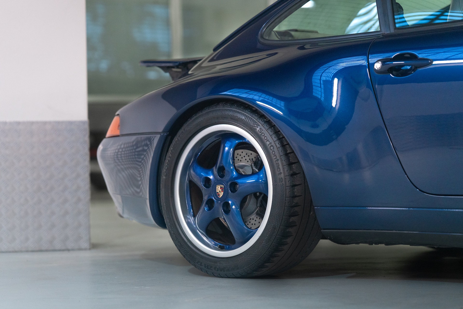 PORSCHE 911 993 CARRERA 2 SONDERWUNSK EDITION — miniatura 3