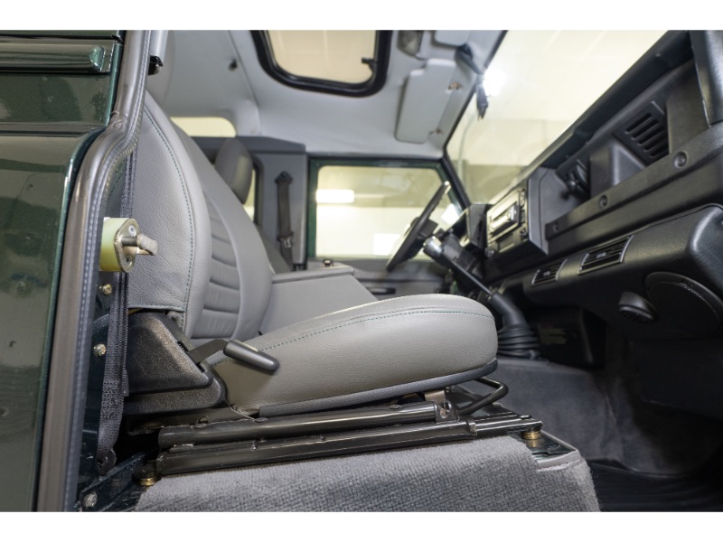 LAND ROVER DEFENDER TD5 90 — miniatura 14