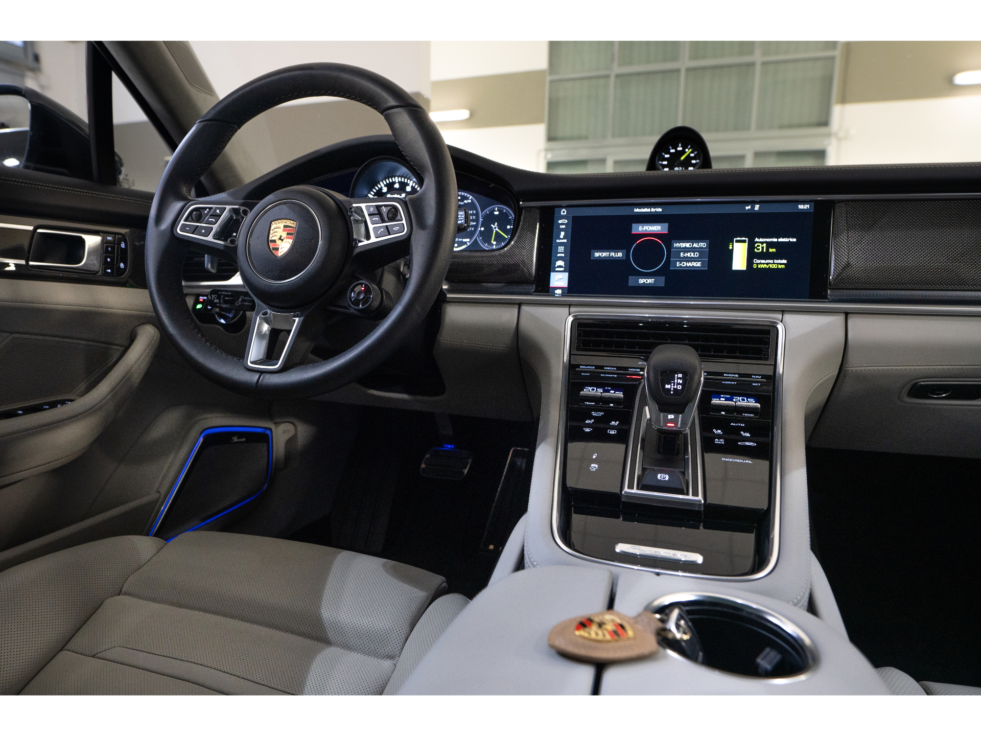 PORSCHE PANAMERA TURBO S E-Hybrid — miniatura 15