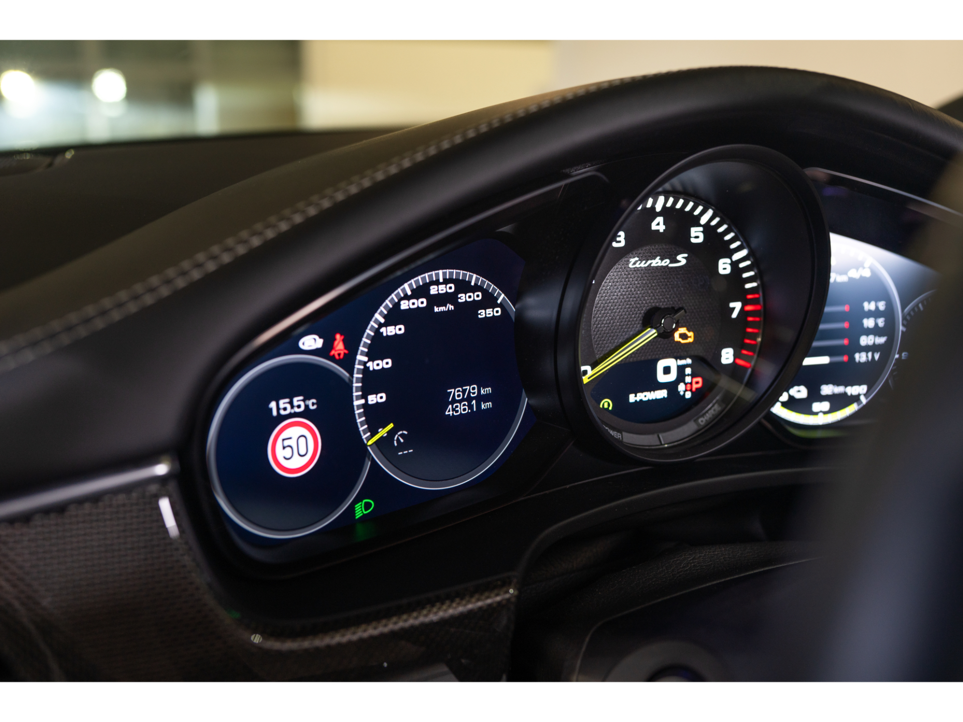 PORSCHE PANAMERA TURBO S E-Hybrid — miniatura 12