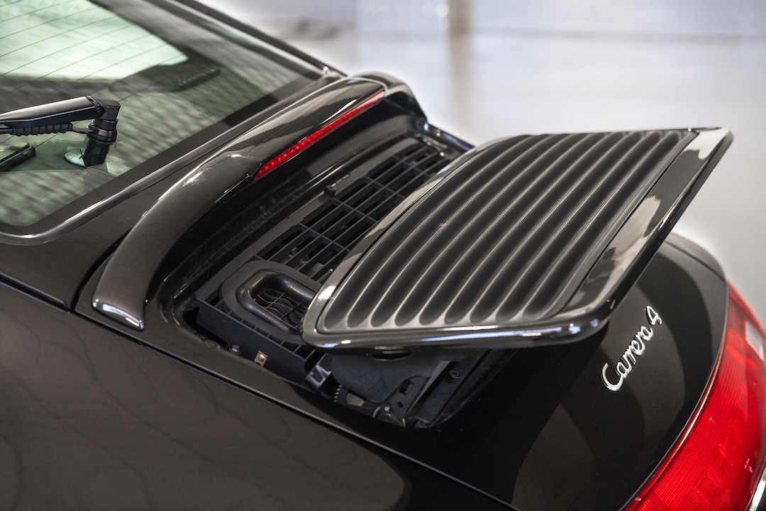 PORSCHE 911 993 CARRERA 4 — miniatura 14