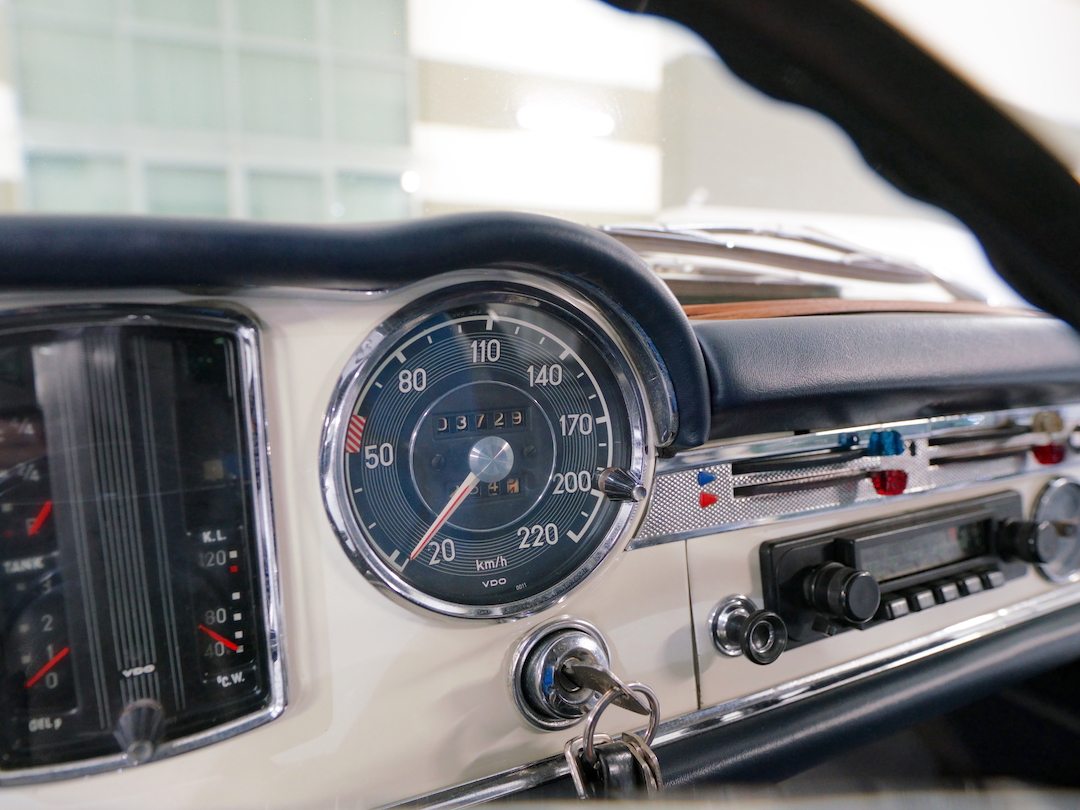 MERCEDES BENZ SL230 PAGODA — miniatura 19