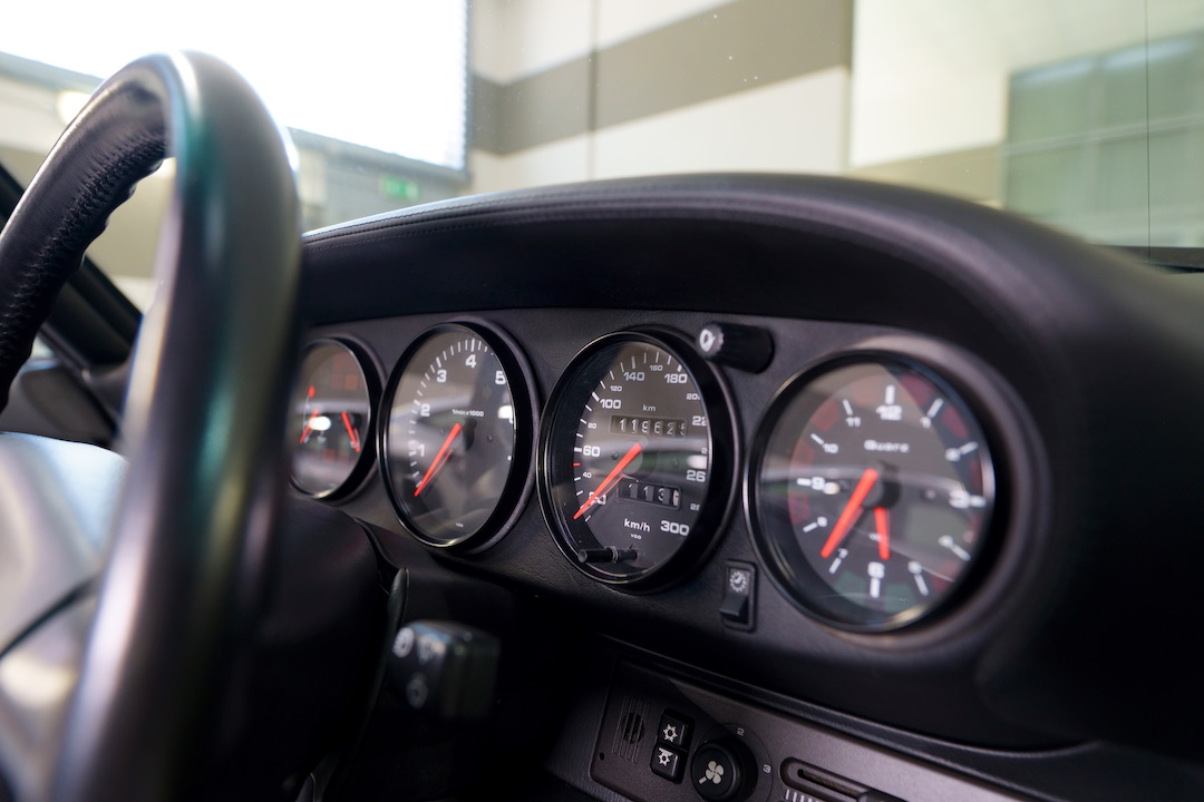 PORSCHE 911 993 CARRERA 4 — miniatura 22