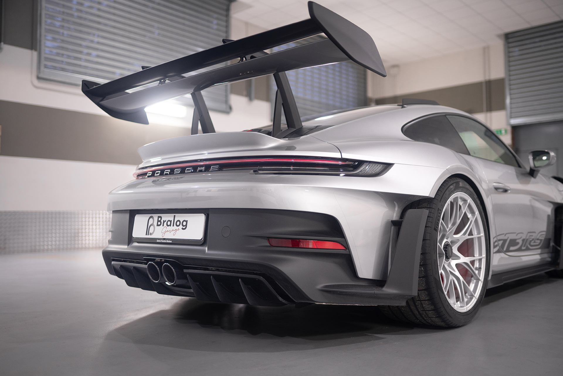 PORSCHE 911 992 GT3RS — miniatura 17